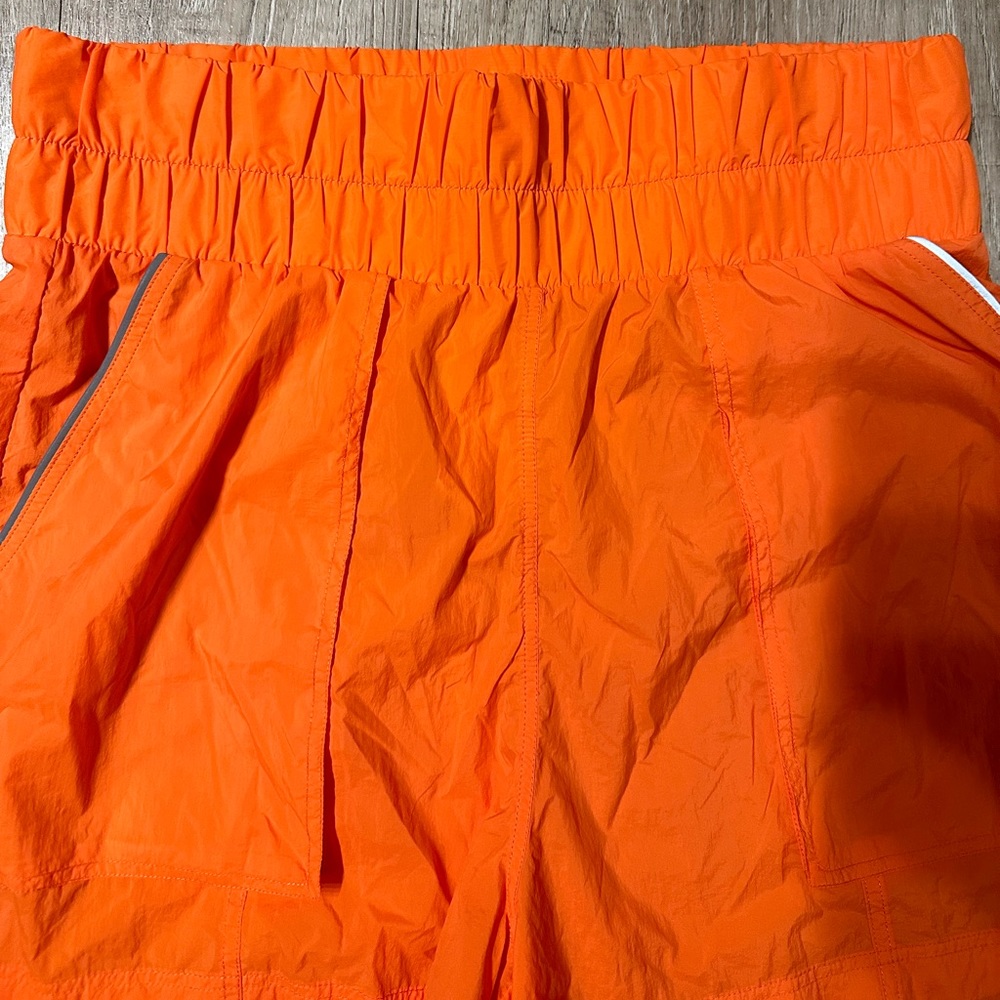 Fabletics Shorts - Picture 3 of 5